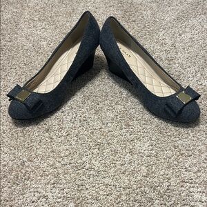 1469. Worn Once - Cole Haan Tali Grand Bow Wedge Grey